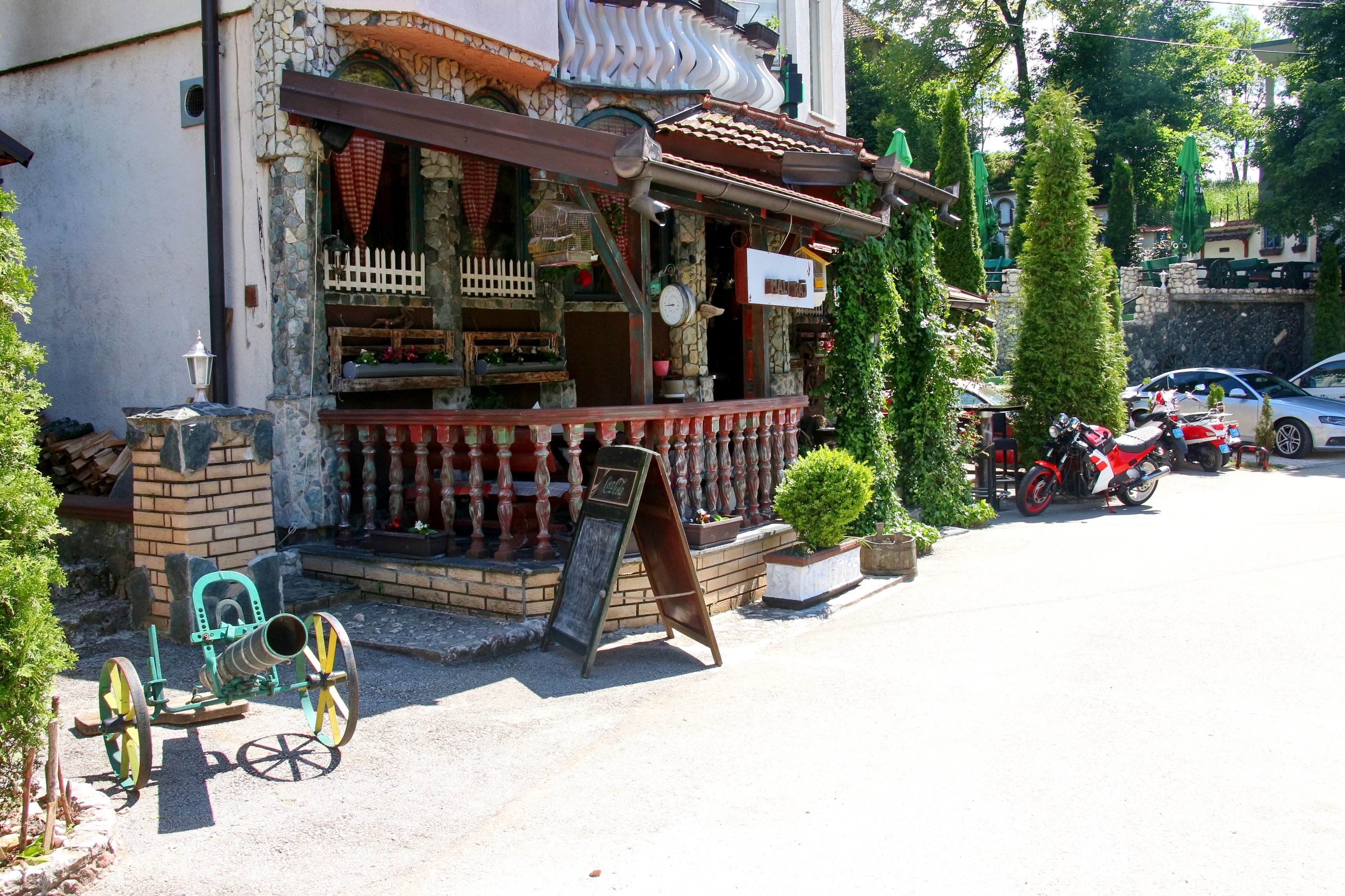 209481_0c3c6c610d29a173bc15304c6a391698.